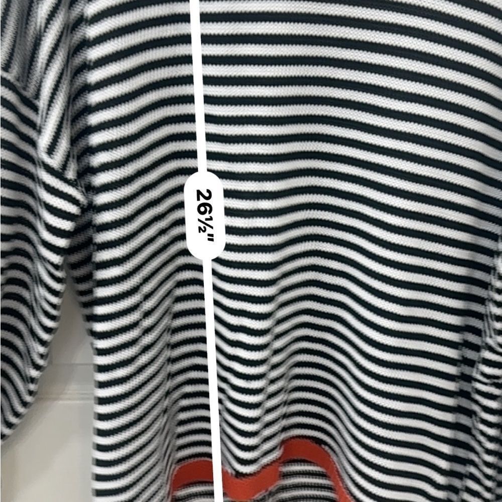 Striped artsy casual asymmetrical Black &White long sleeve crew neck Sweater - Picture 11 of 12